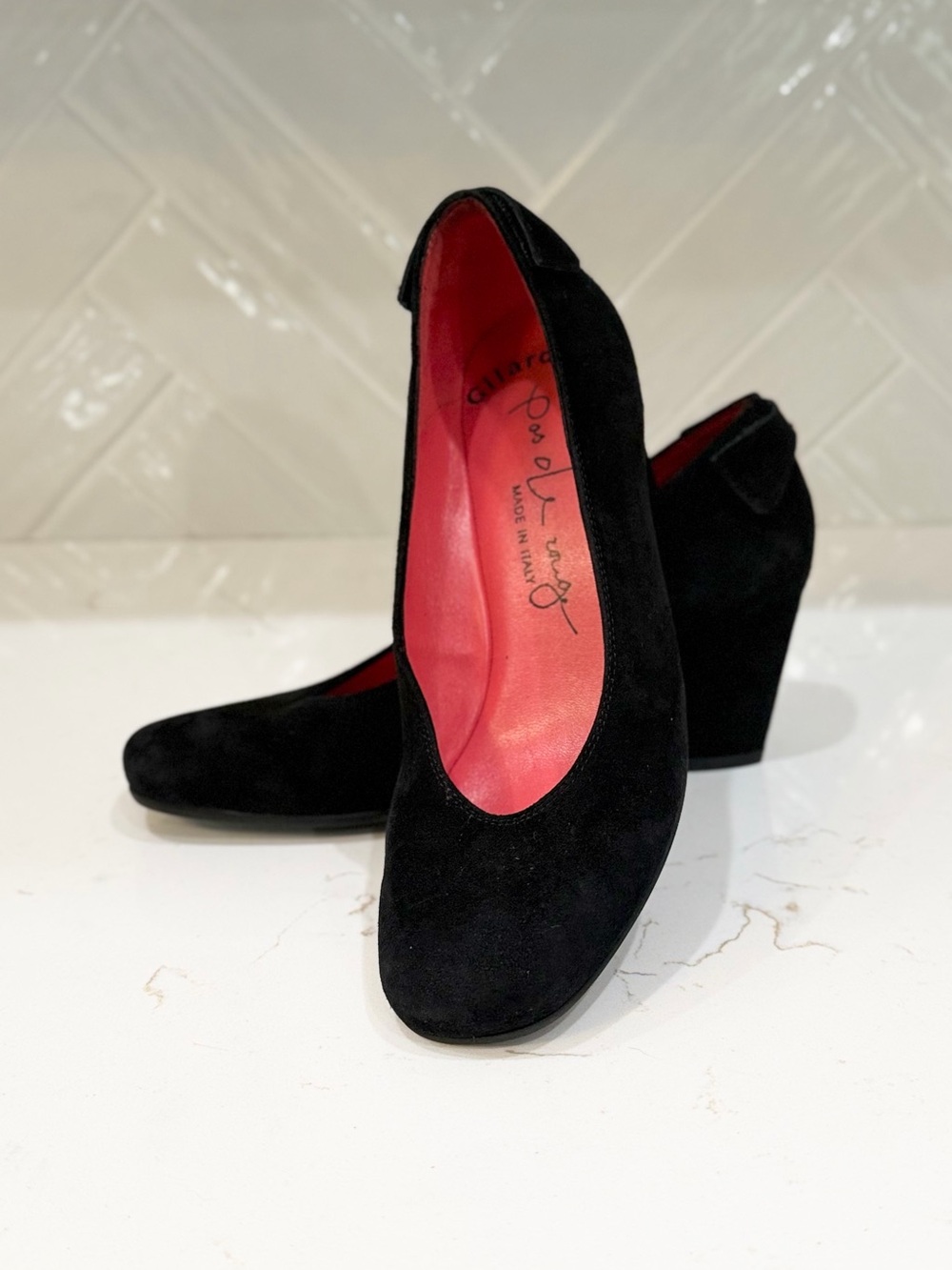 Pas de Rouge Black Suede Italian Pumps – EU 35.5 / US 5.5 Quiet Luxury Chunky